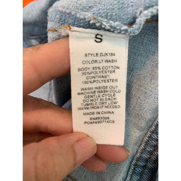 Ci Sono blue buttoned cropped denim jacket size small - Picture 4 of 9